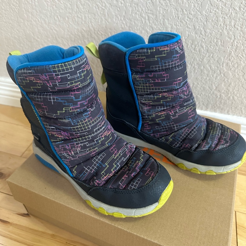 Merrell waterproof puffer snowboots boys size 3M